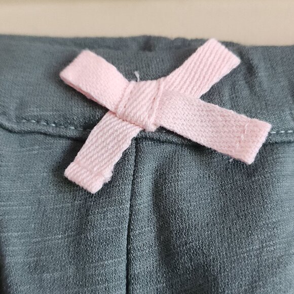 Carters - Toddler Girl Shorts Green With Pink Bow Size 18 Months - Picture 3 of 5